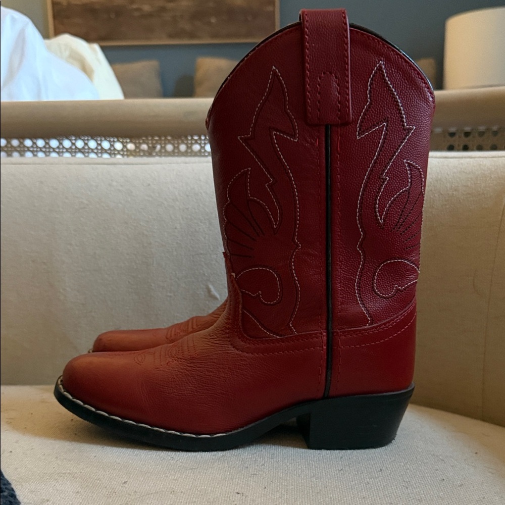 Masterson girls, red cowboy boots size one